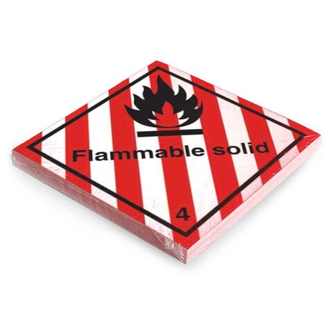 Etikett der Klasse 4, Unterklasse 4.1, für entzündbare feste Stoffe. Permanentkleber mit einer Haltbarkeit von 2 Jahren im Innen- und Außenbereich. Kann mindesten 3 Monate im Seewasser verbleiben, IMDG-Code 5.2.2.2.1.7.