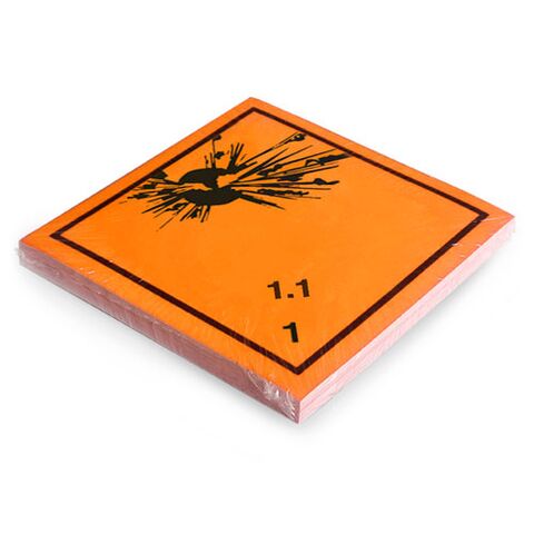 Etikett der Klasse 1, Unterklasse 1.1, für explosive Stoffe und Gegenstände mit Explosivstoff. Permanentkleber mit einer Haltbarkeit von 2 Jahren im Innen- und Außenbereich. Kann mindestens 3 Monate im Seewasser verbleiben, IMDG-Code 5.2.2.2.1.7.